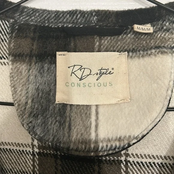 Long plaid transitional shacket - Picture 4 of 7